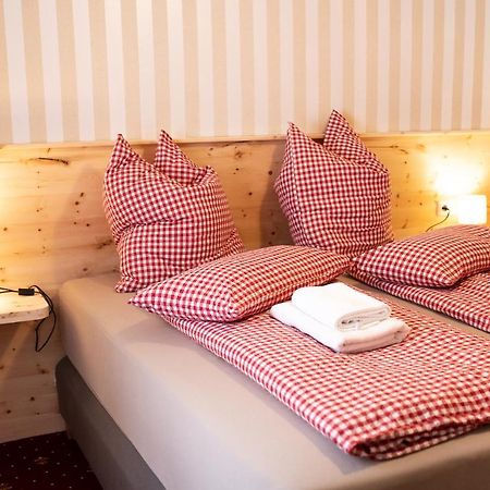 Roesslgut Bed & Breakfast Зедерхаус Екстериор снимка
