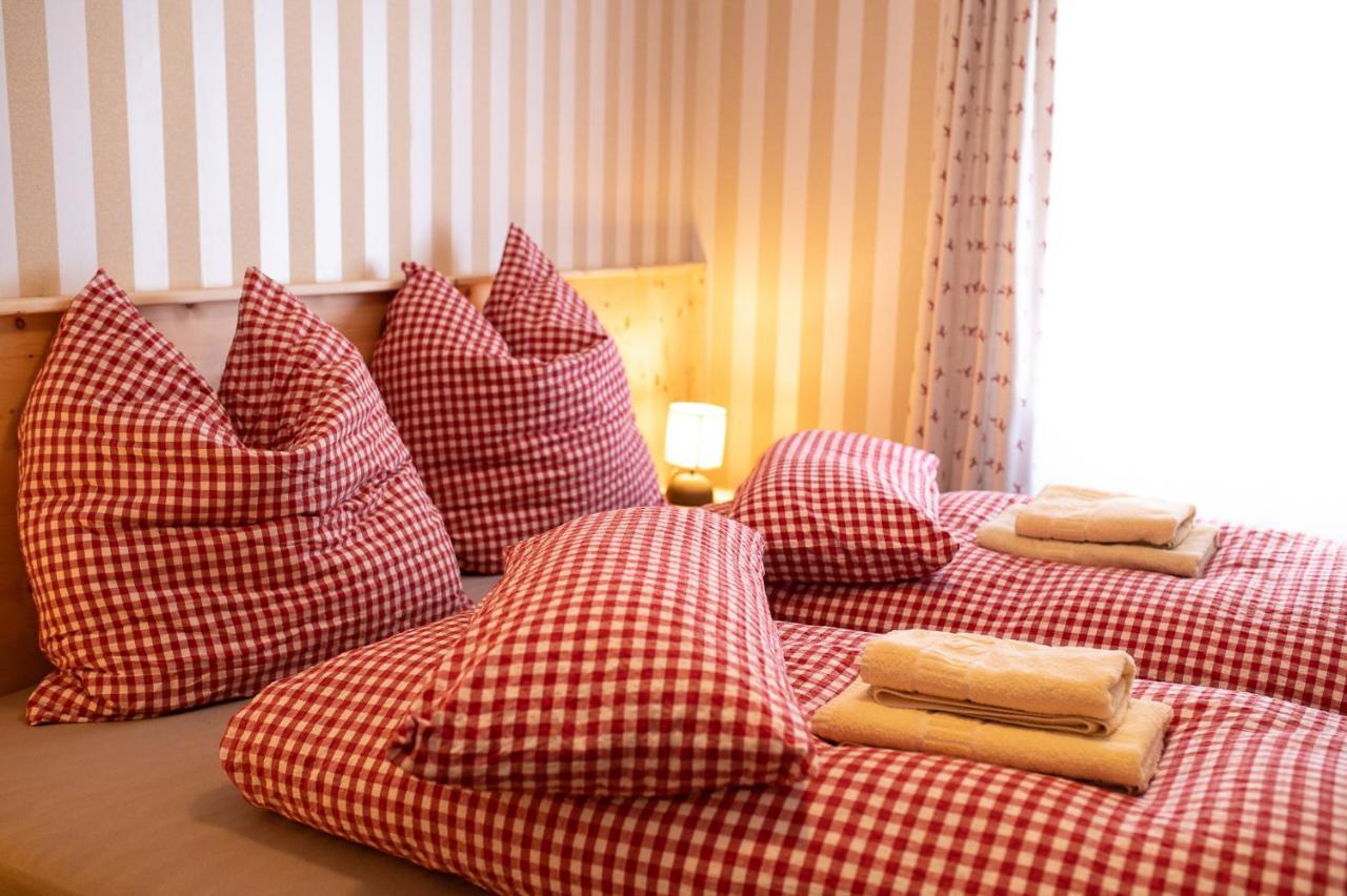 Roesslgut Bed & Breakfast Зедерхаус Екстериор снимка