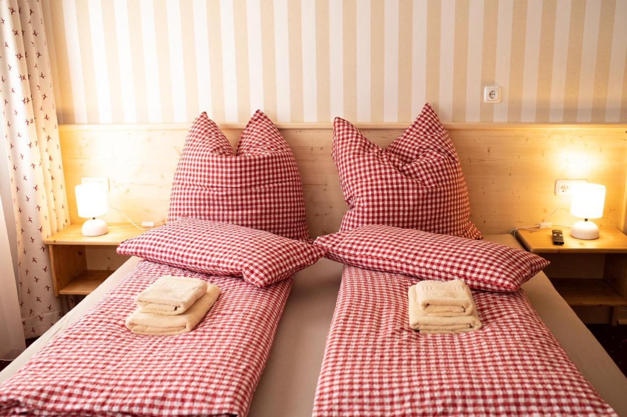 Roesslgut Bed & Breakfast Зедерхаус Екстериор снимка