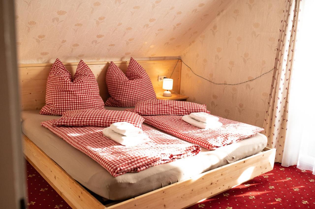 Roesslgut Bed & Breakfast Зедерхаус Екстериор снимка