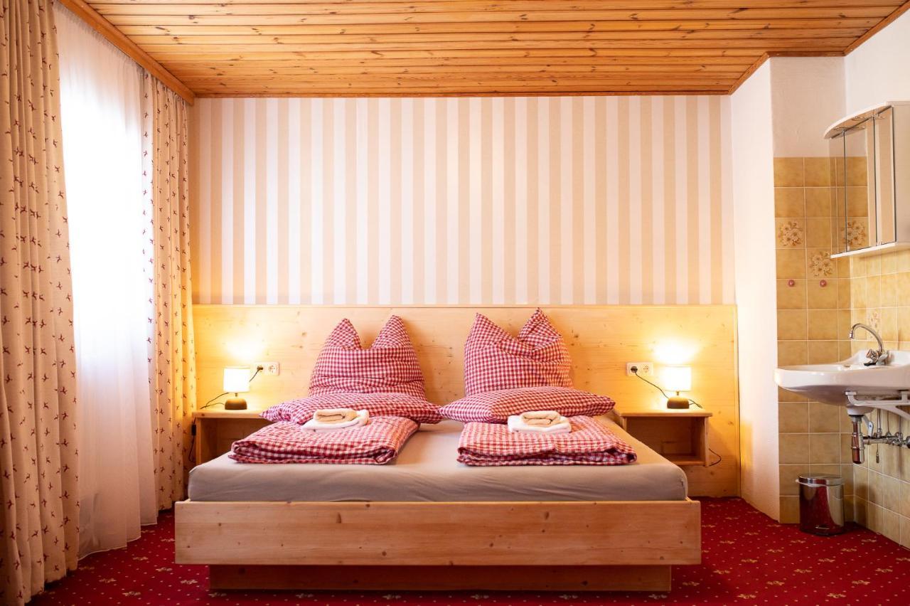 Roesslgut Bed & Breakfast Зедерхаус Екстериор снимка