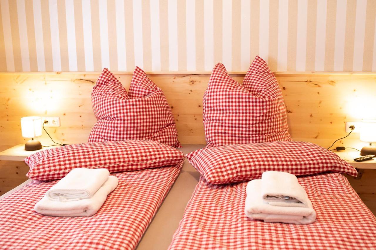 Roesslgut Bed & Breakfast Зедерхаус Екстериор снимка